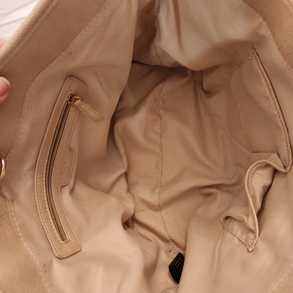 Tan BCBG Paris Tote Quilted Faux Leather with Detachable Tassle  Key Chain - Picture 12 of 14